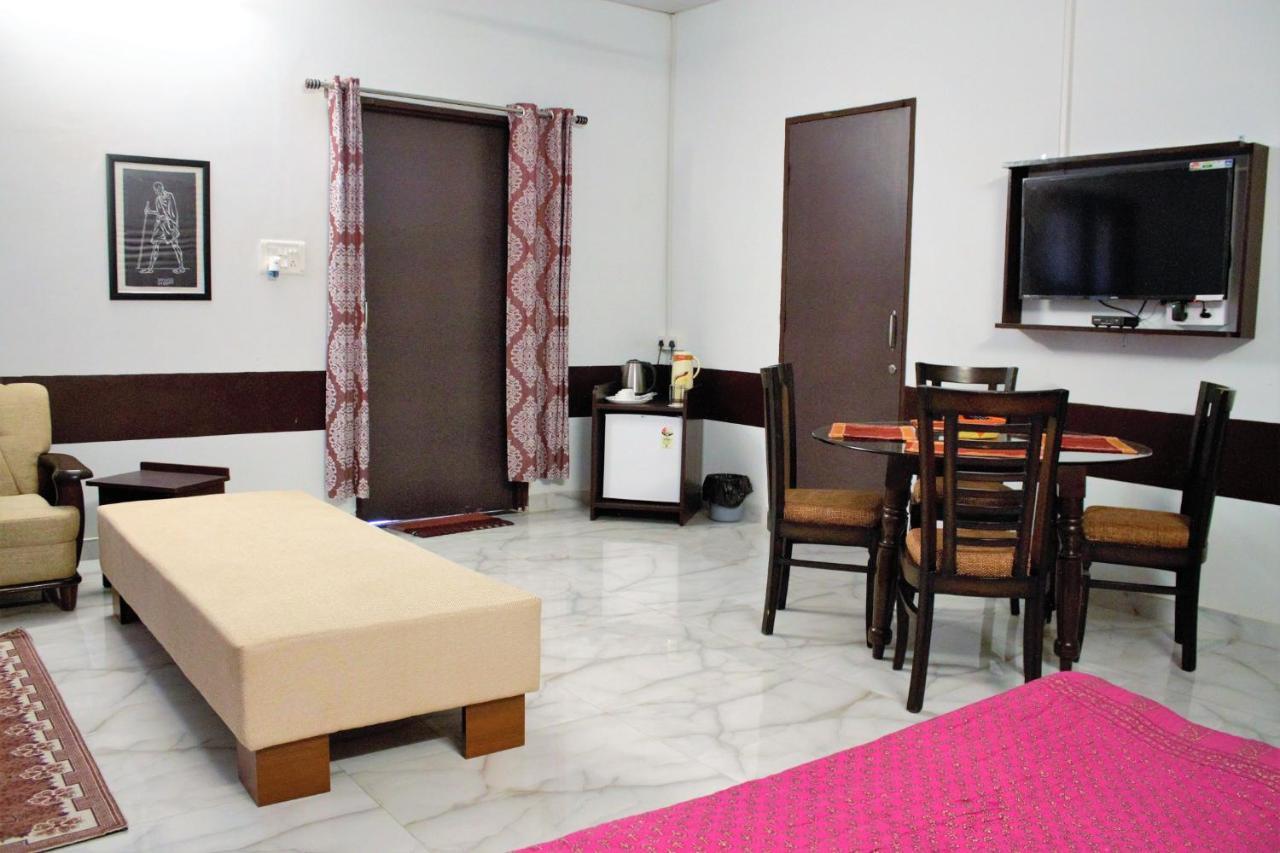 Shivir Aranya Hotel Alwar Bagian luar foto