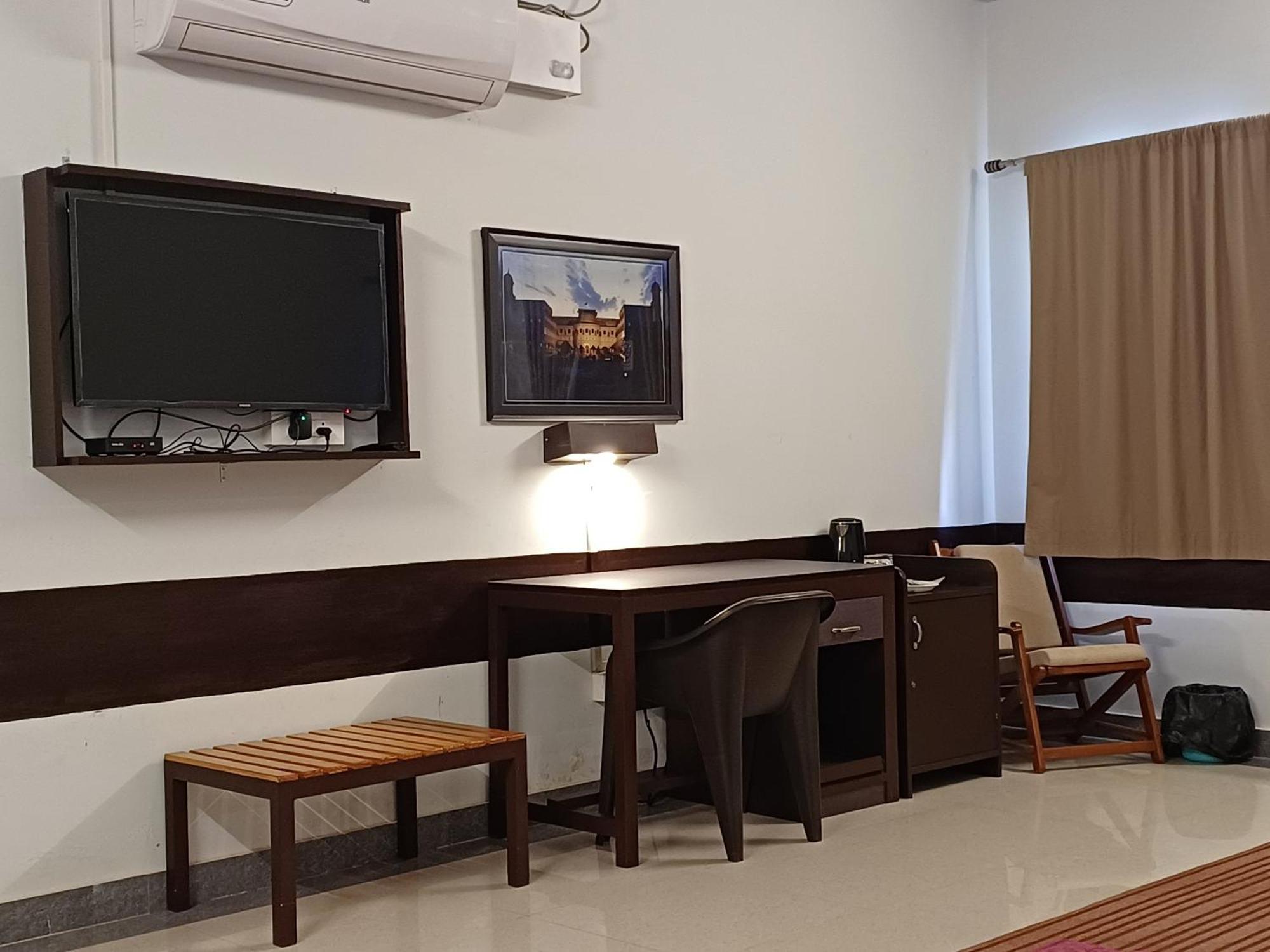 Shivir Aranya Hotel Alwar Bagian luar foto