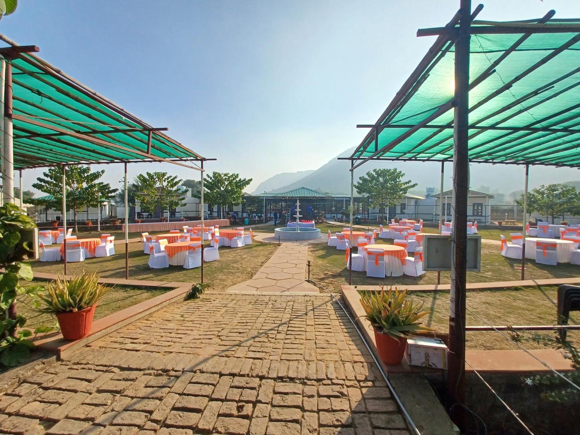 Shivir Aranya Hotel Alwar Bagian luar foto